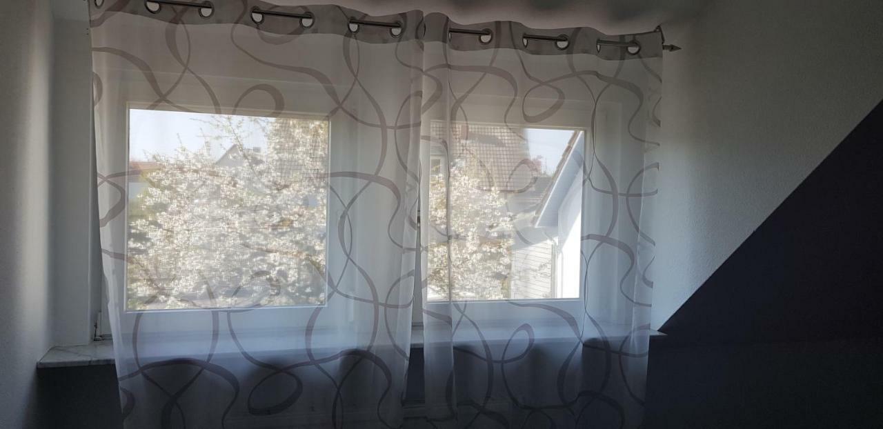 Ruhig gelegenes Objekt - Netflix,Balkon, Nespressomaschine, Fahrräder- 7 Minuten vom See für den perfekten Urlaub im Süden Uhldingen-Mühlhofen Exterior foto